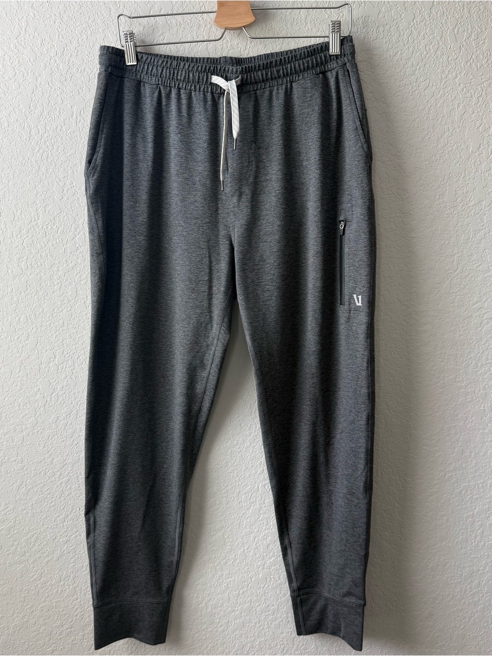 Vuori Men's Sunday Performance Jogger Charcoal Heather